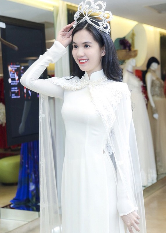 Ngam Ngoc Trinh e ap ao dai khoe vong eo 56-Hinh-12